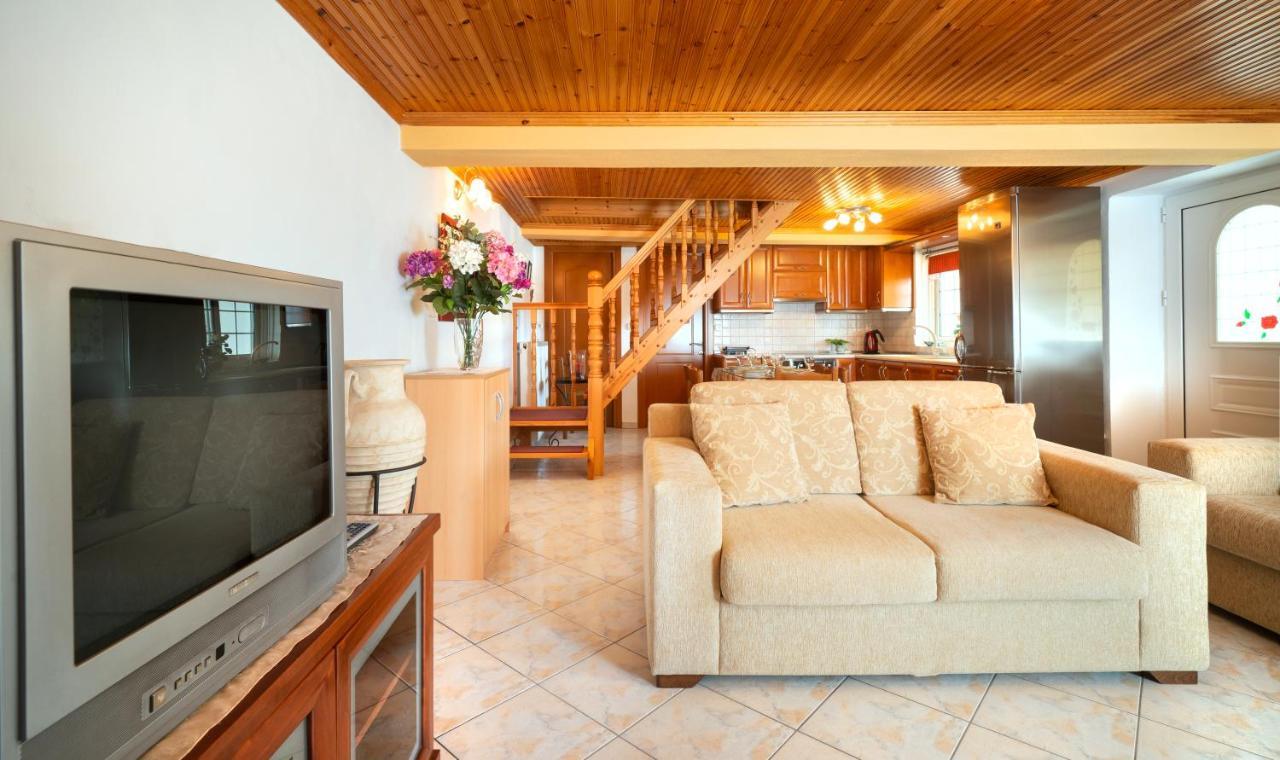Villa Nicole Theologos  Экстерьер фото